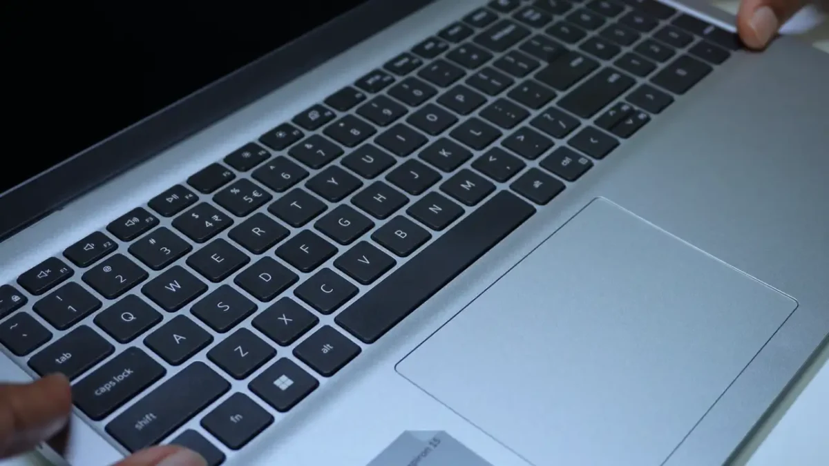 Dell Inspiron 15 3530 - Keyboard Layout