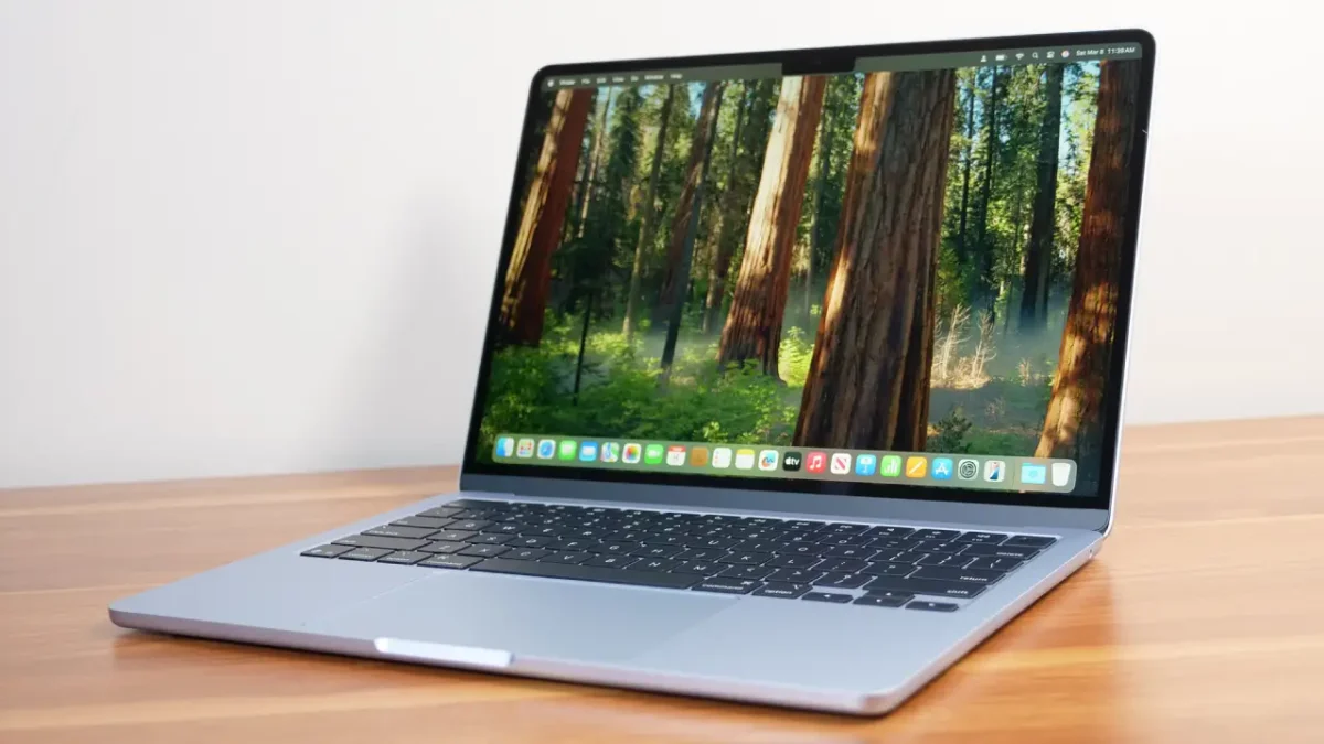 Mini PC vs Laptop: Which Is Better for Everyday Use? 3 Laptop