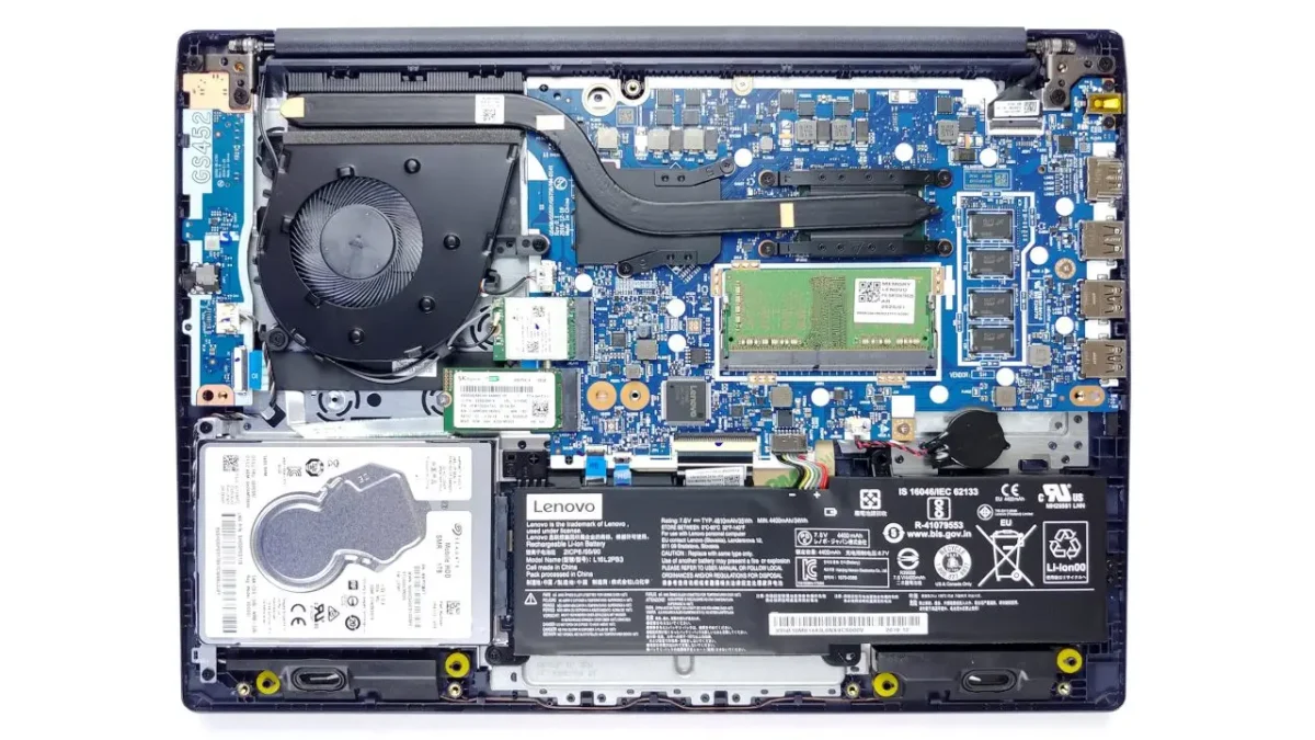 Lenovo IdeaPad 1 vs. IdeaPad 3: Which Budget Laptop Should You Buy in 2025? 11 Lenovo IdeaPad 3 Storage