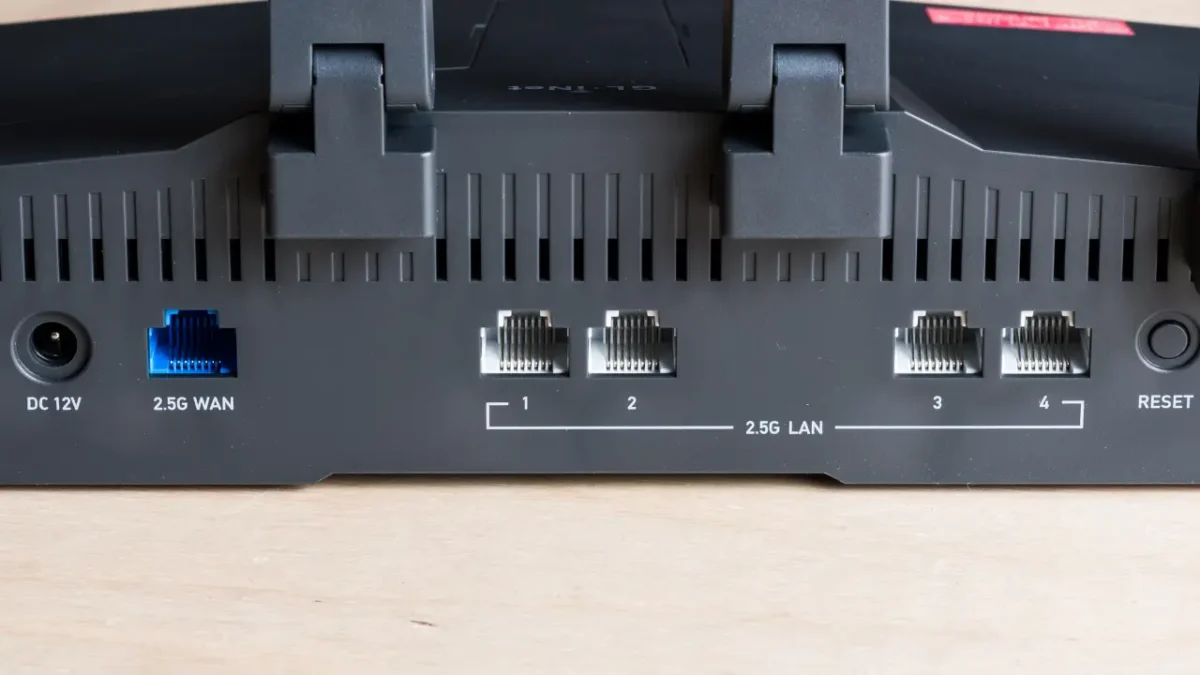 gl.inet gl-be9300 port